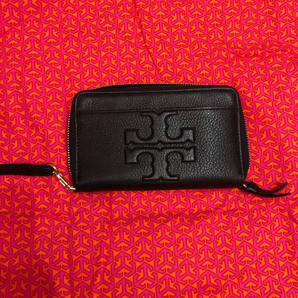 Tory Burch wristlet